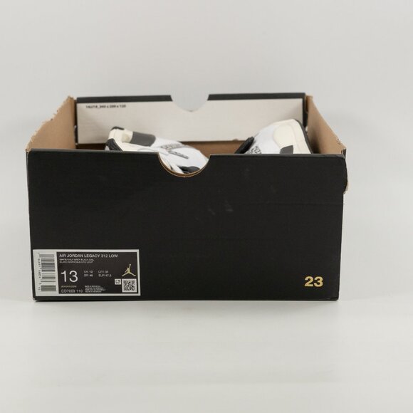 Athletic_Shoes